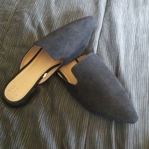 Black Loafer-Style Shoe